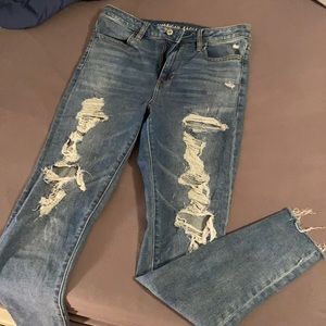 Distressed Skinny AE Jeans
